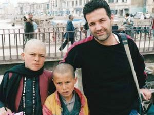 Hosseini_300x250.jpg