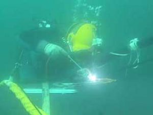 Underwater_welding-300x200.jpg Underwater_welding-300x200.jpg