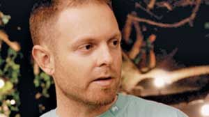 dj-shadow-300x200.jpg dj-shadow-300x200.jpg