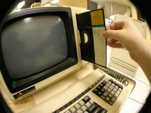 old-computer.jpg old-computer.jpg
