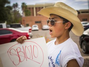 sb 1070 protester
