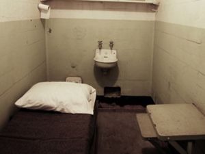 Solitary confinement cell