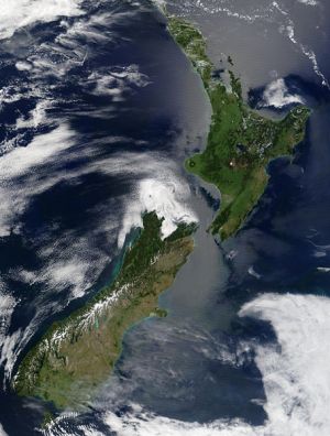 455px-Satellite_image_of_New_Zealand_in_December_2002.jpg 455px-Satellite_image_of_New_Zealand_in_December_2002.jpg