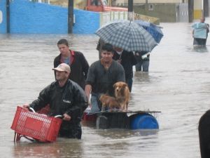 Itajai_floods.jpg Itajai_floods.jpg