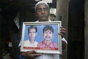 motlagh_mumbai300.jpg motlagh_mumbai300.jpg