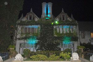playboy-mansion-300x200.jpg playboy-mansion-300x200.jpg