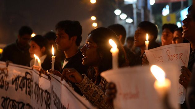 Protestors in India honor gang rape victim.