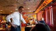 obama at restaurant
